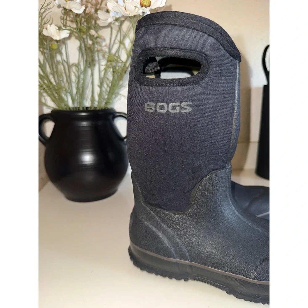 Bogs keep little
